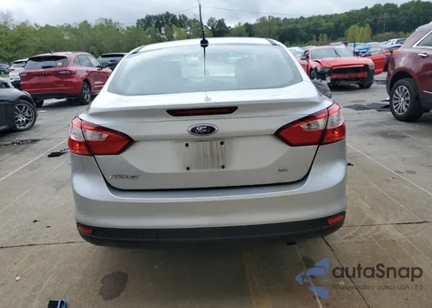 2012 Ford Focus Se z USA, uszkodzony, nr VIN 1FAHP3F24CL128159